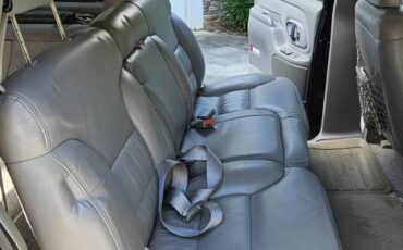 Gmc-suburban-1500-1996-black-19