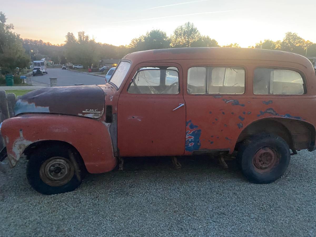 Gmc-suburban-1950-orange