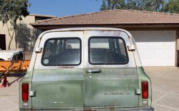 Gmc-suburban-1972-green-1
