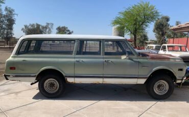 Gmc-suburban-1972-green