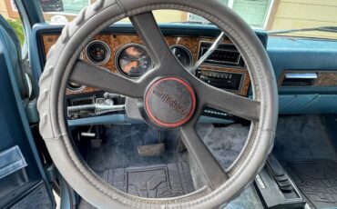 Gmc-suburban-1989-9