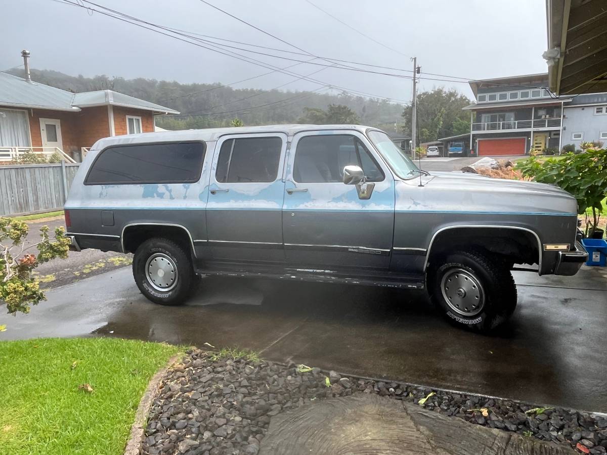 Gmc-suburban-1989