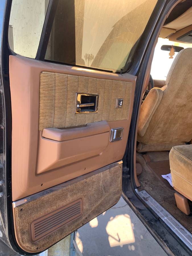 Gmc-suburban-1990-1