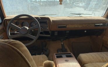 Gmc-suburban-1990-13