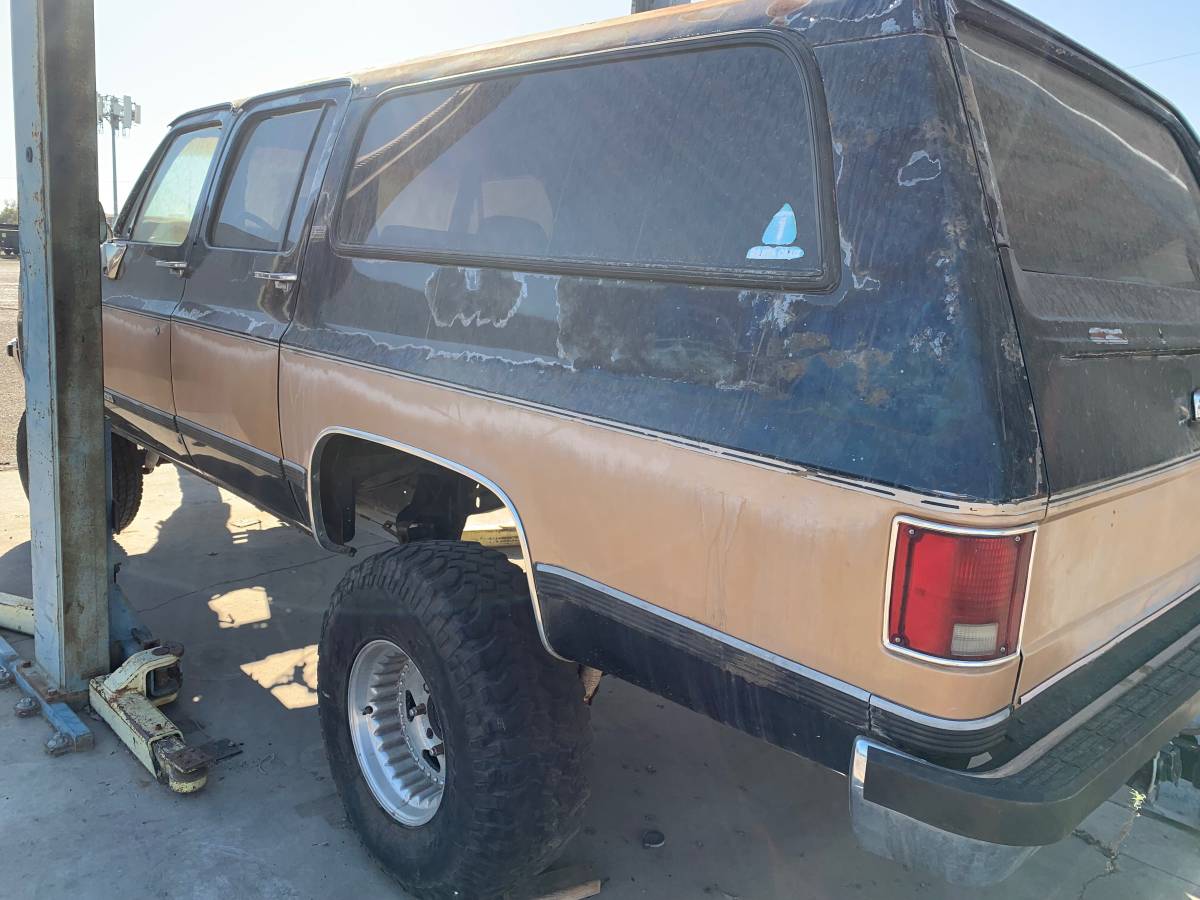 Gmc-suburban-1990-2