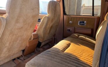 Gmc-suburban-1990