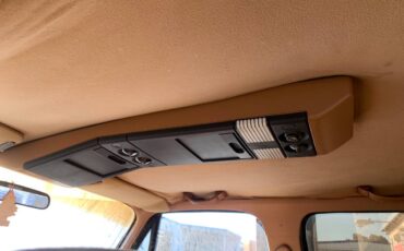 Gmc-suburban-1990-4