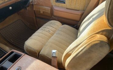 Gmc-suburban-1990-9