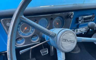 Gmc-suburban-2500-1972-4