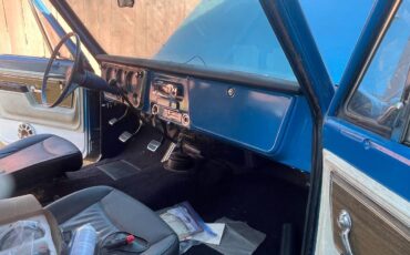 Gmc-suburban-2500-1972-6