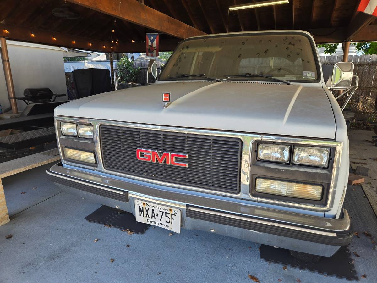 Gmc-suburban-2500-1989