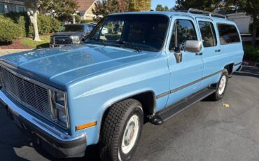 Gmc-suburban-2500-diesel-1986