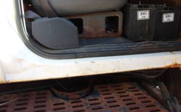Gmc-topkick-c6-diesel-1995-white-11