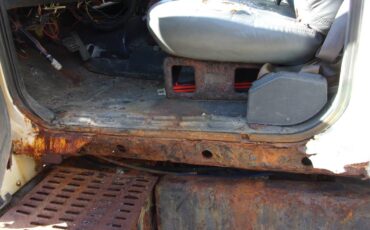 Gmc-topkick-c6-diesel-1995-white-16