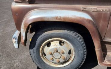 Gmc-v4000-1962-brown-8