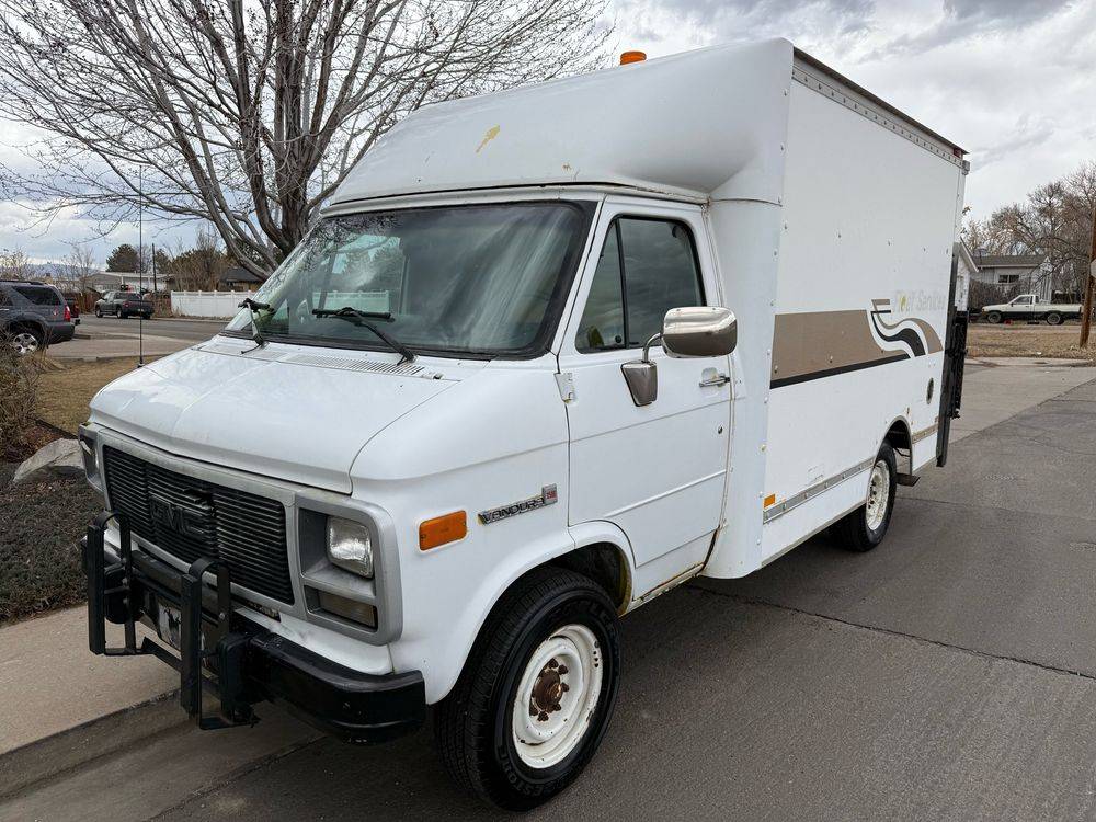 Gmc-vandura-1994-white
