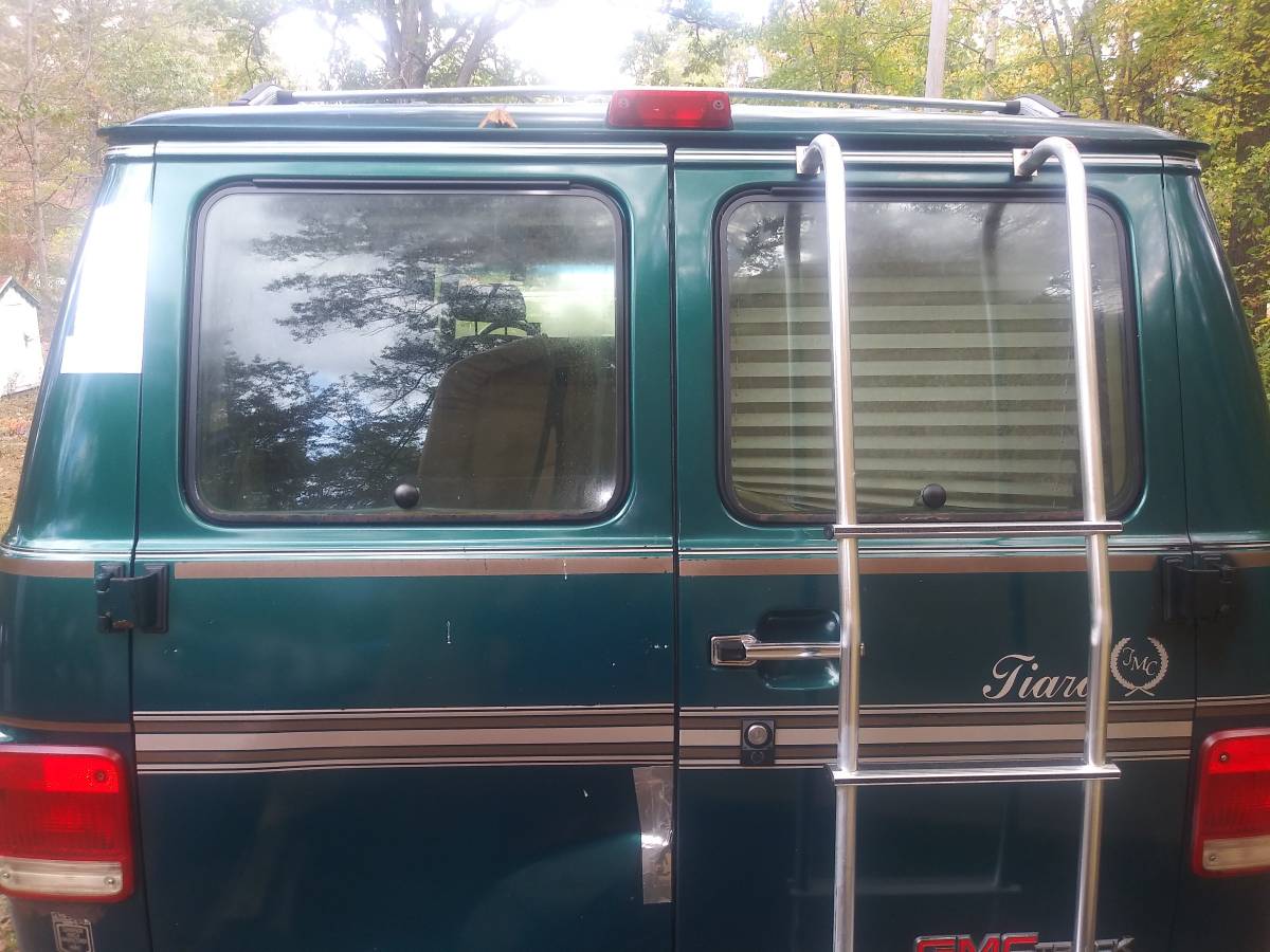 Gmc-vandura-1995-green-1