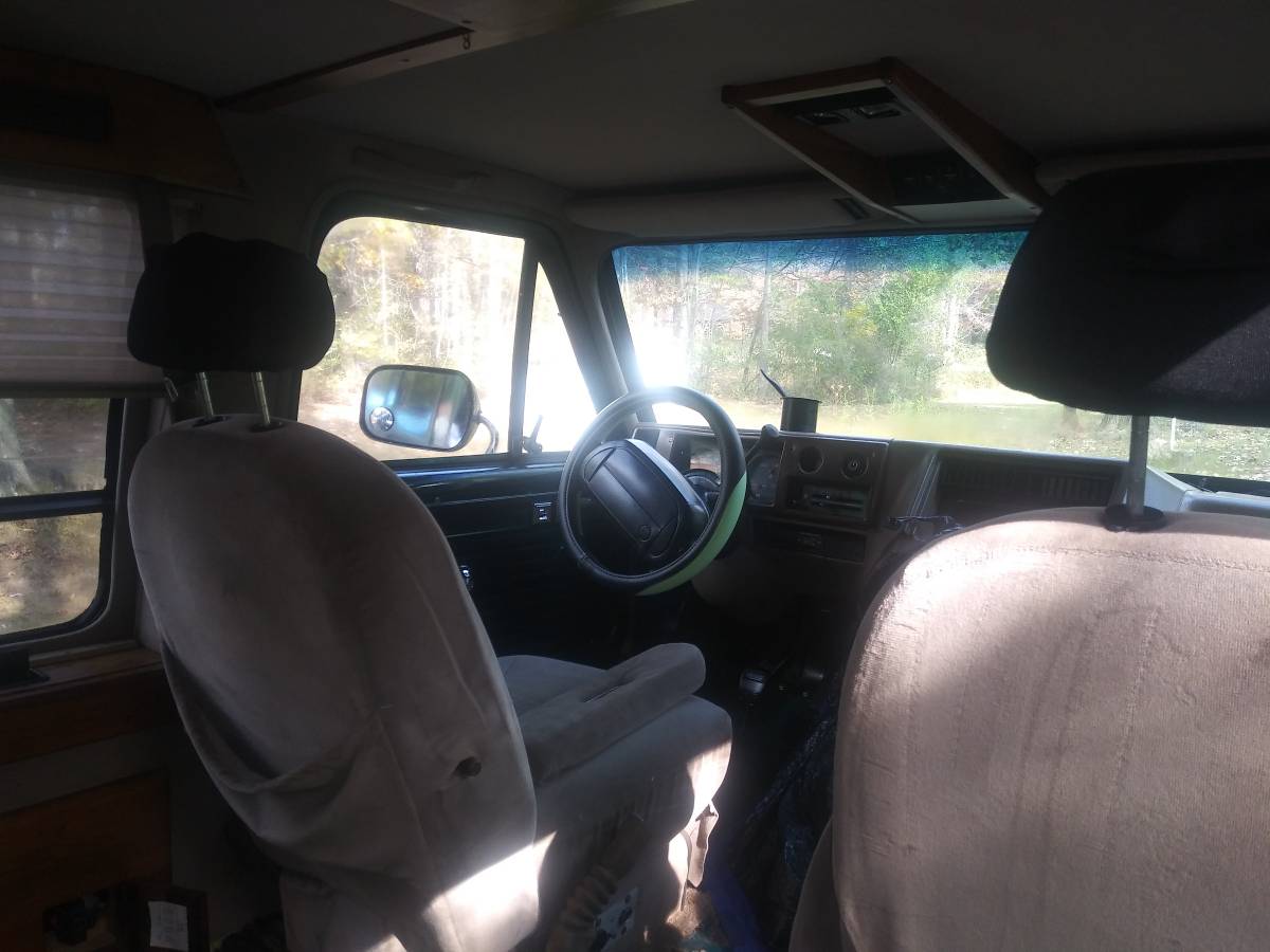 Gmc-vandura-1995-green-10