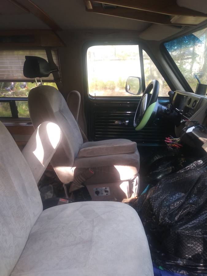 Gmc-vandura-1995-green-12