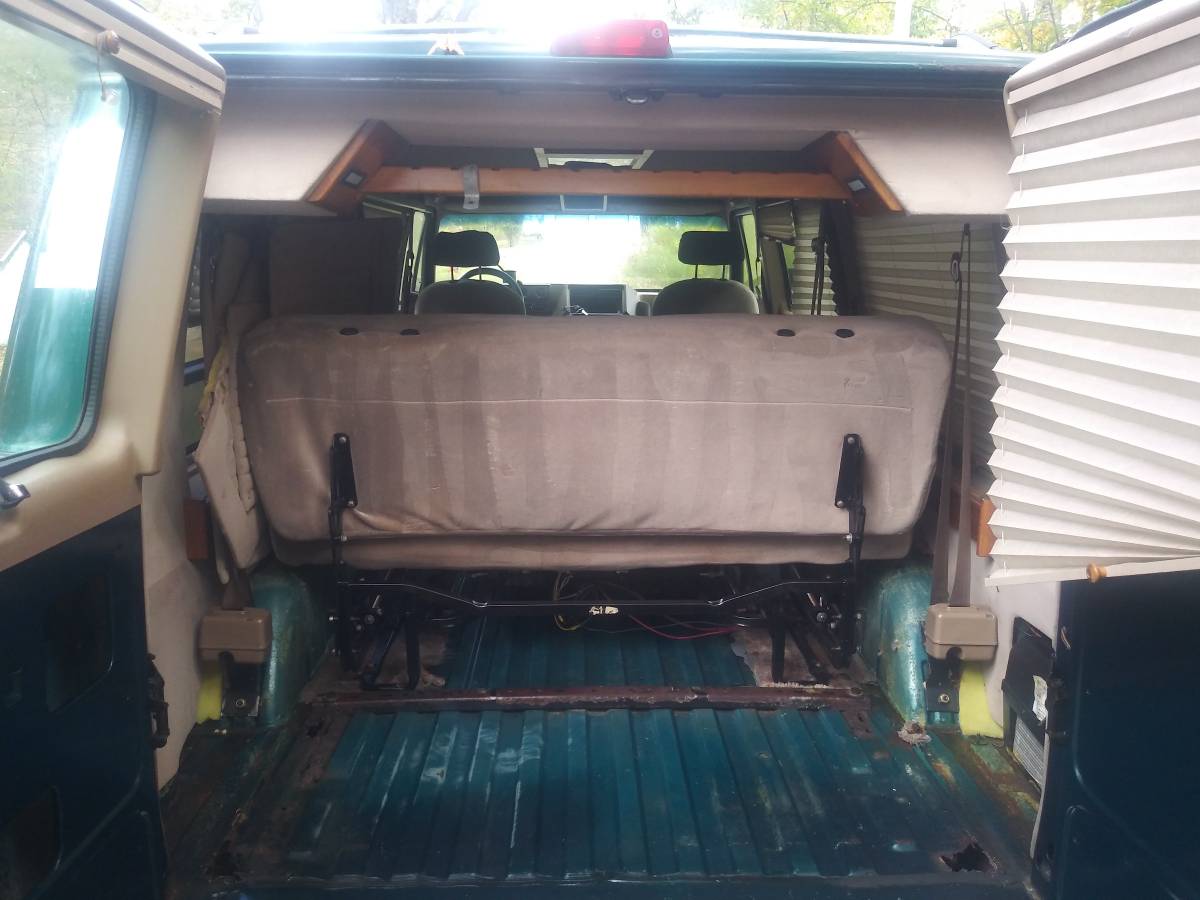 Gmc-vandura-1995-green-13