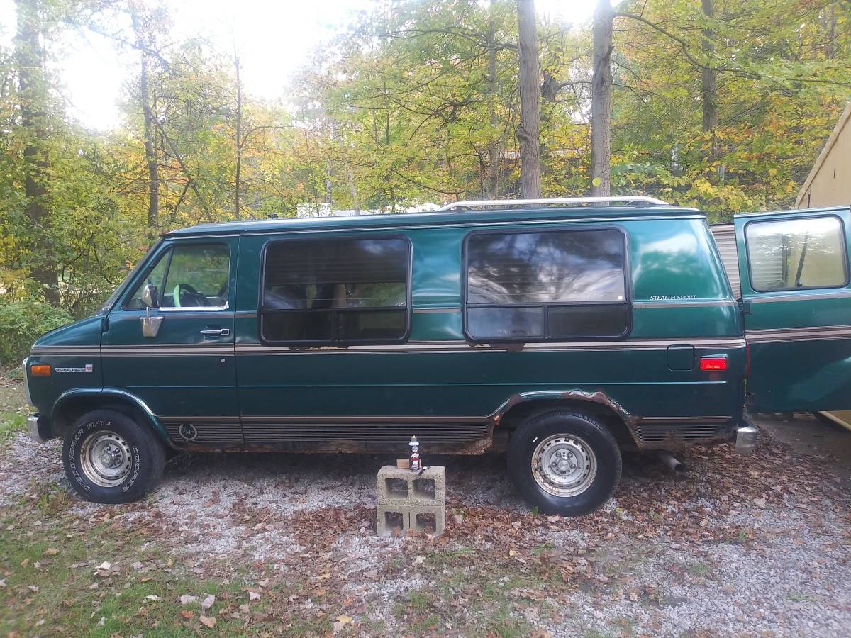 Gmc-vandura-1995-green-18