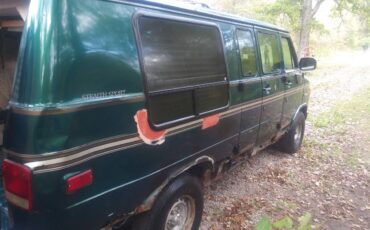 Gmc-vandura-1995-green-2