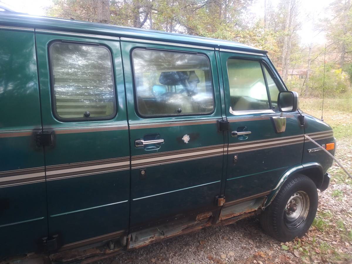 Gmc-vandura-1995-green-20