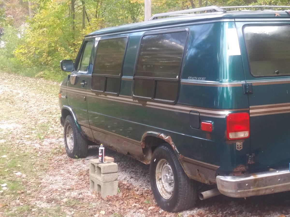 Gmc-vandura-1995-green-21