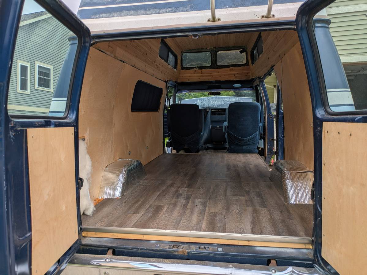 Gmc-vandura-2500-1987-blue-13