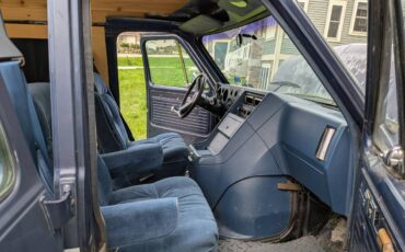 Gmc-vandura-2500-1987-blue-3