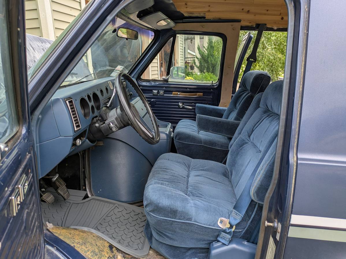 Gmc-vandura-2500-1987-blue-4