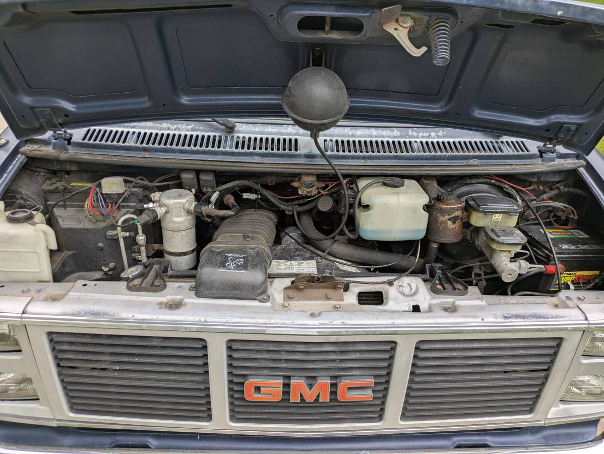 Gmc-vandura-2500-1987-blue-5