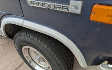 Gmc-vandura-2500-1987-blue-6