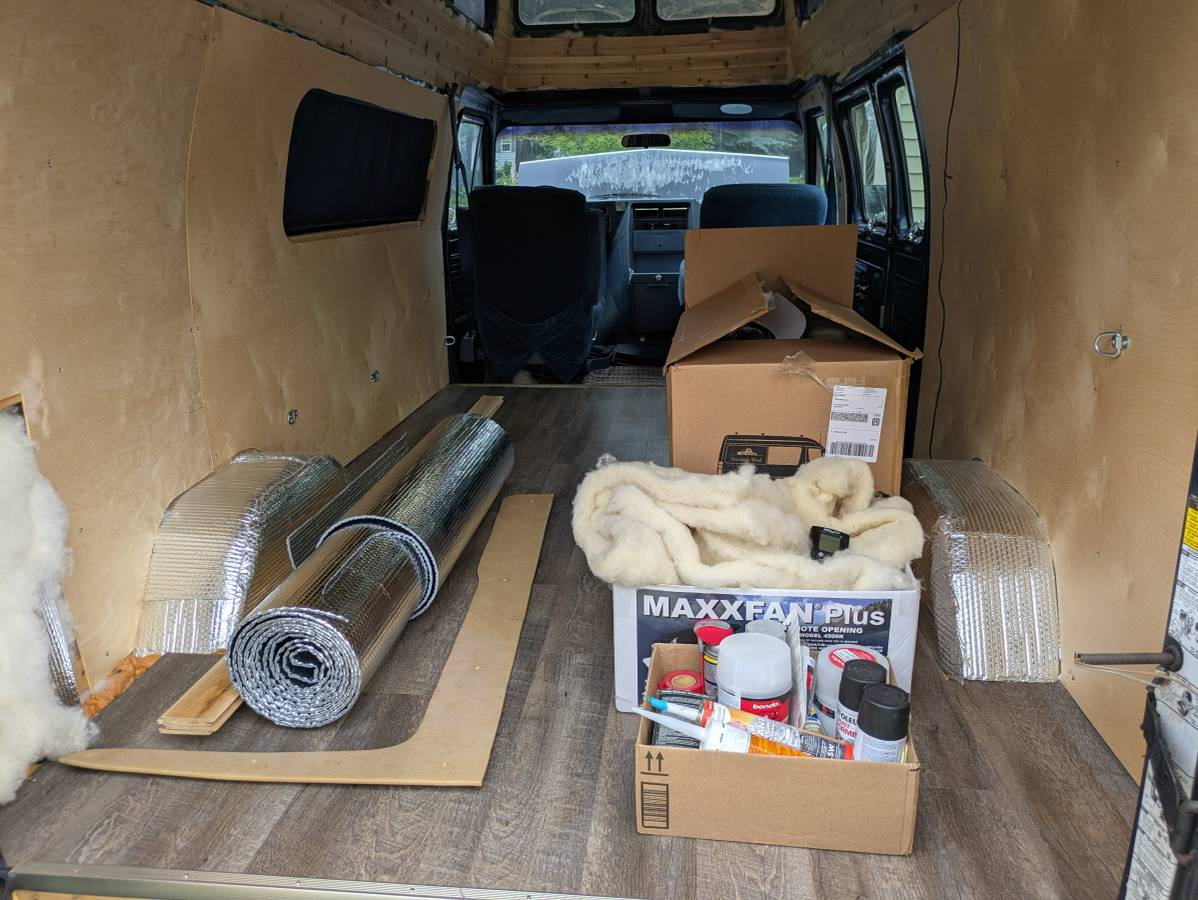 Gmc-vandura-2500-1987-blue-8