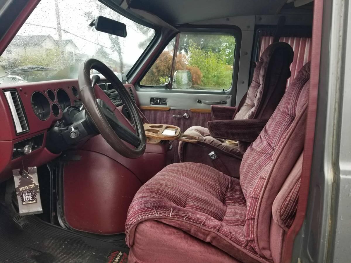 Gmc-vandura-2500-1991-grey-17