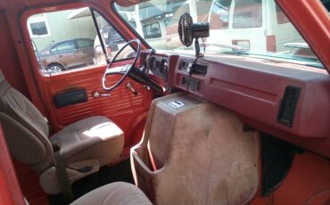 Gmc-vandura-34-ton-van-1977