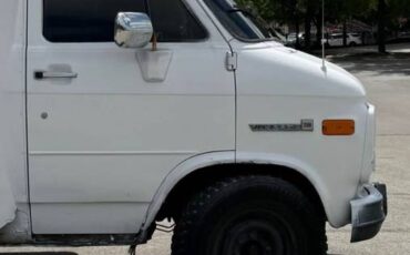 Gmc-vandura-3500-1994-white-1