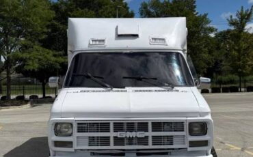 Gmc-vandura-3500-1994-white-11