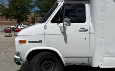 Gmc-vandura-3500-1994-white-12