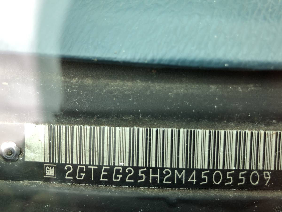 Gmc-vandura-g2500-1991-white-11