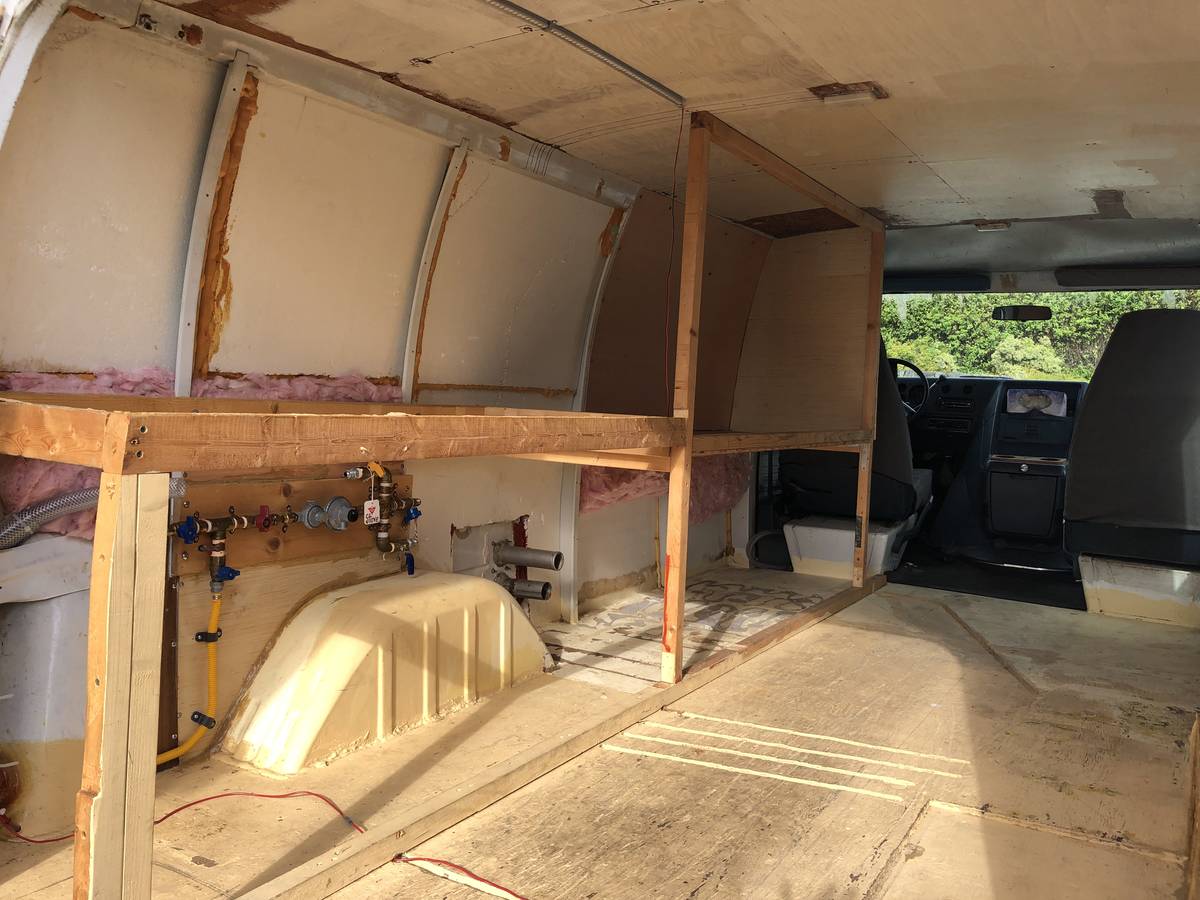 Gmc-vandura-g2500-1991-white-5