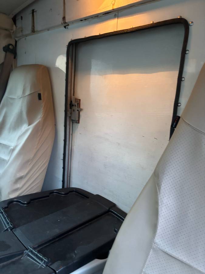 Gmc-vandura-g3500-1995-white-5