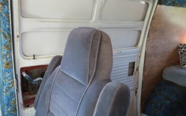 Gmc-ventura-1976-white-12