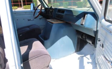 Gmc-ventura-1976-white-12