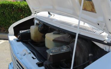 Gmc-ventura-1976-white-14