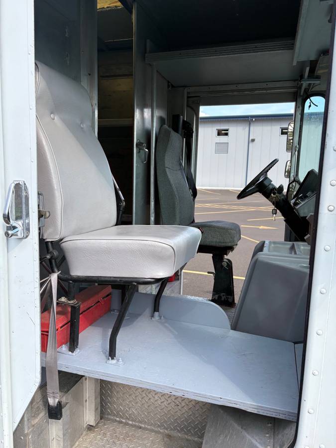 Grumman-olson-1995-white-1