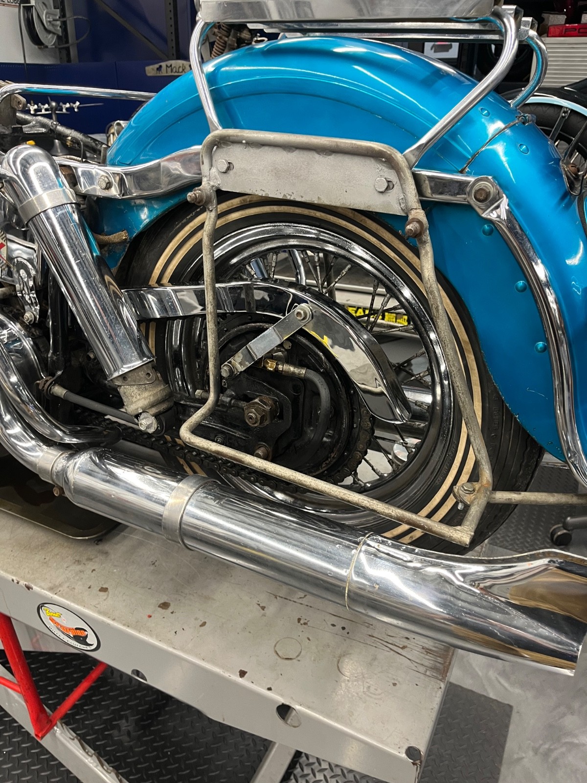 Harley-Davidson-FLH-1963-16