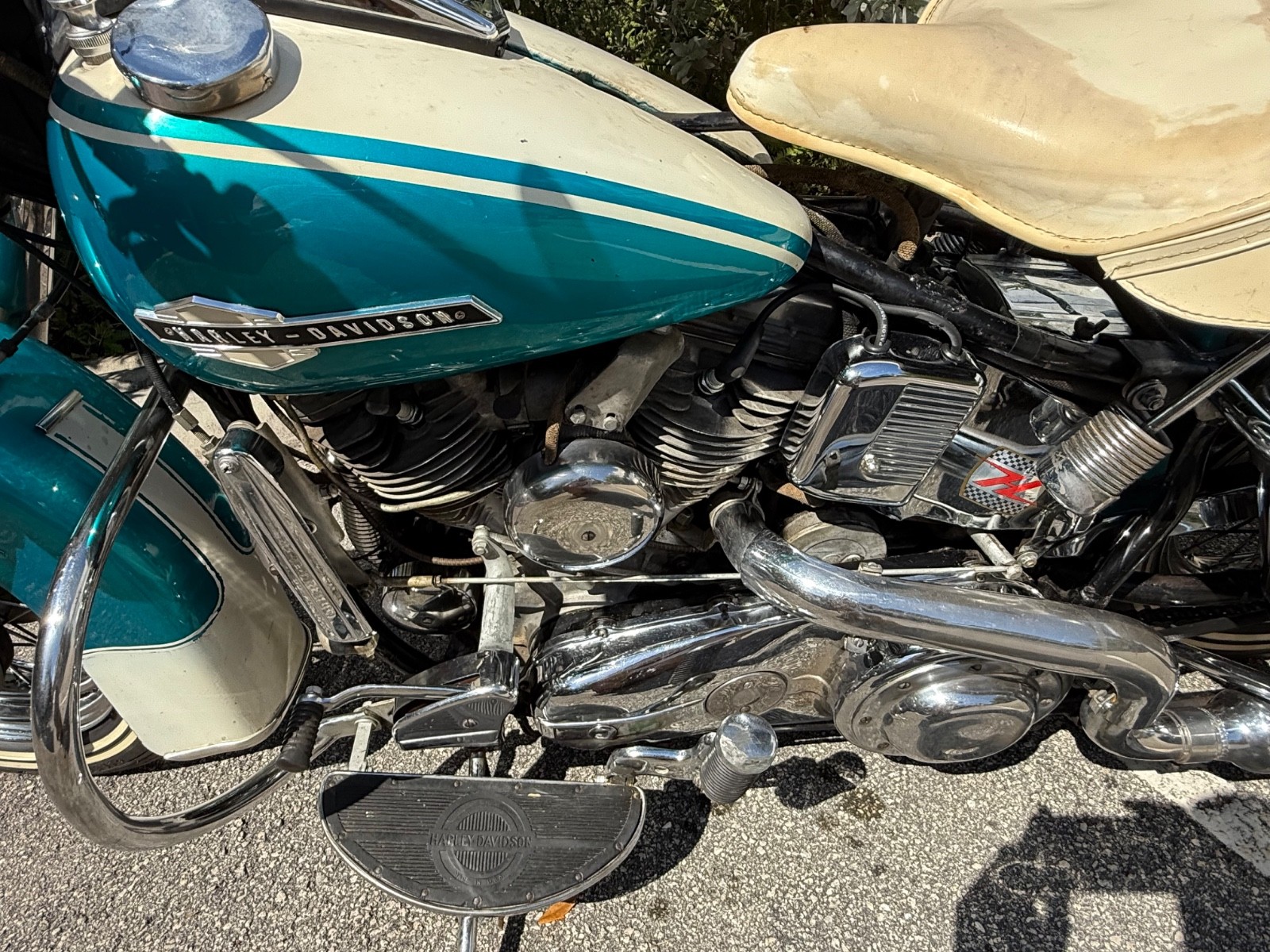 Harley-Davidson-FLH-1963-21
