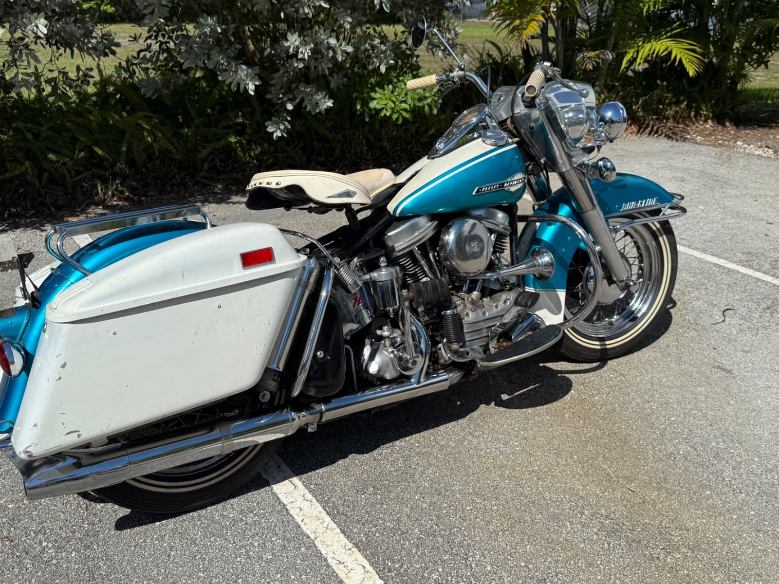 Harley-Davidson-FLH-1963-28