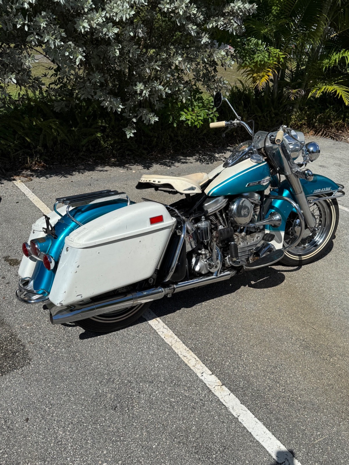 Harley-Davidson-FLH-1963-29